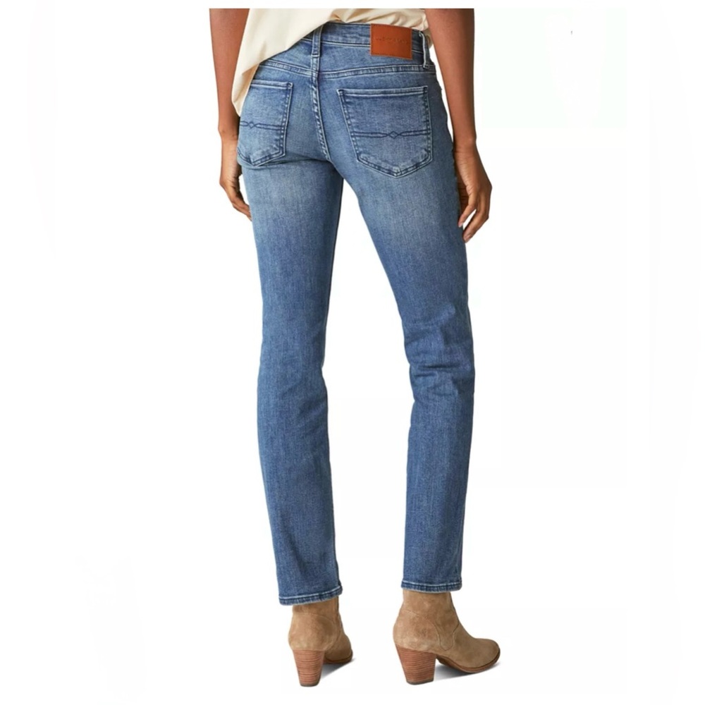 Lucky Brand 221 Slim Straight Low Rise Button fly in Ol Lip Service 29X32